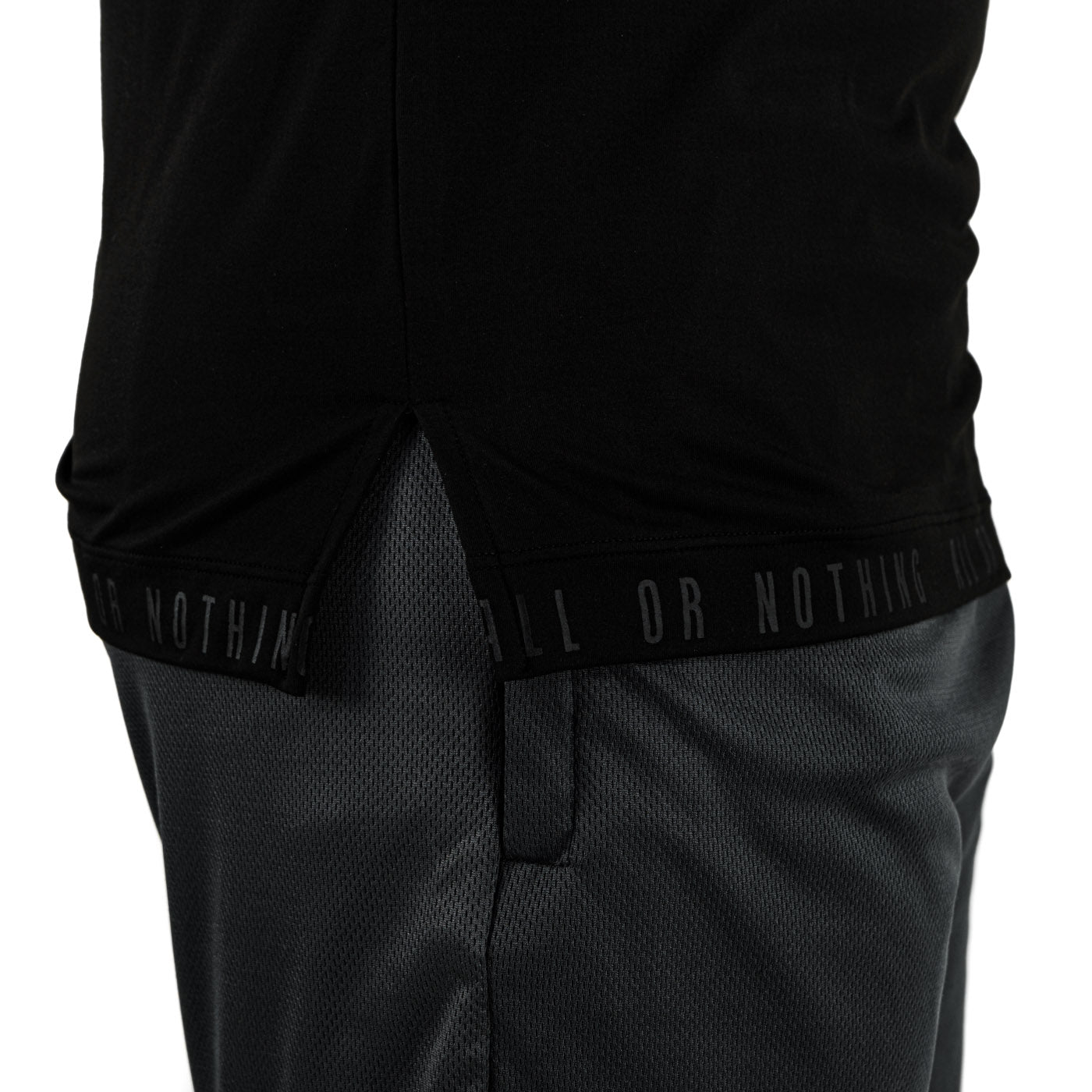 Distinct Tank Black