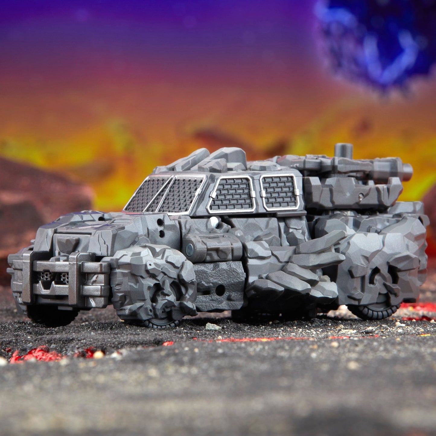 Transformers Legacy United - Deluxe Class - Infernac Universe Magneous