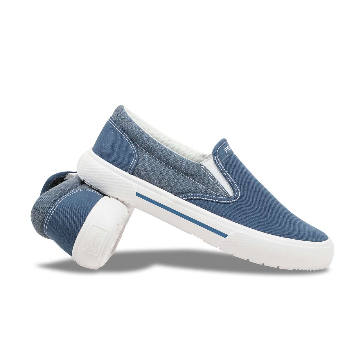 https://cdn.shopify.com/s/files/1/0784/3731/8951/files/Fishooz_Women_s_Sunbrella_Slip-On_Denim_White_01.jpg?v=1772486604