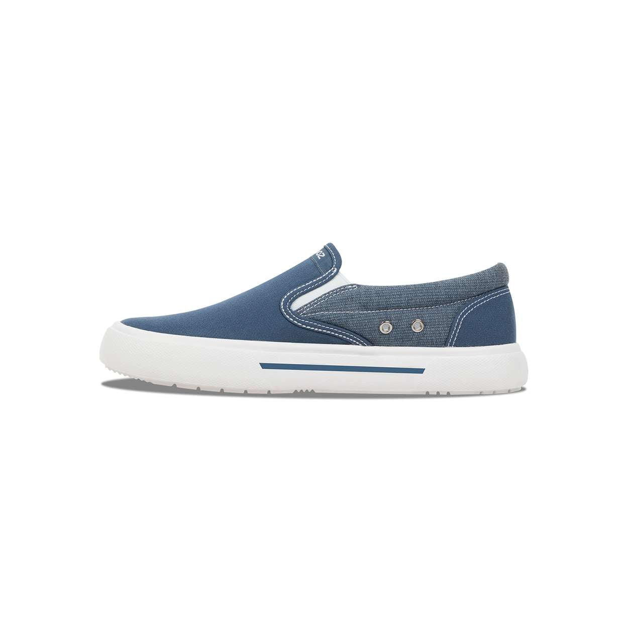 https://cdn.shopify.com/s/files/1/0784/3731/8951/files/Fishooz_Women_s_Sunbrella_Slip-On_Denim_White_04.jpg?v=1772486604