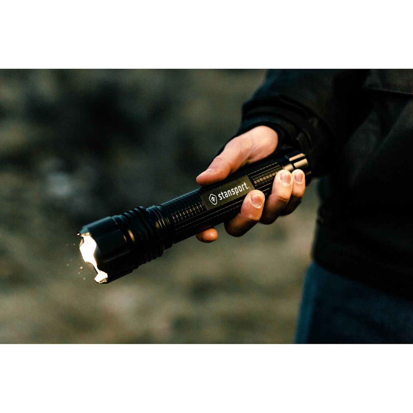 High Powered Cree LED Tactical Flashlight - 2000 Lumens