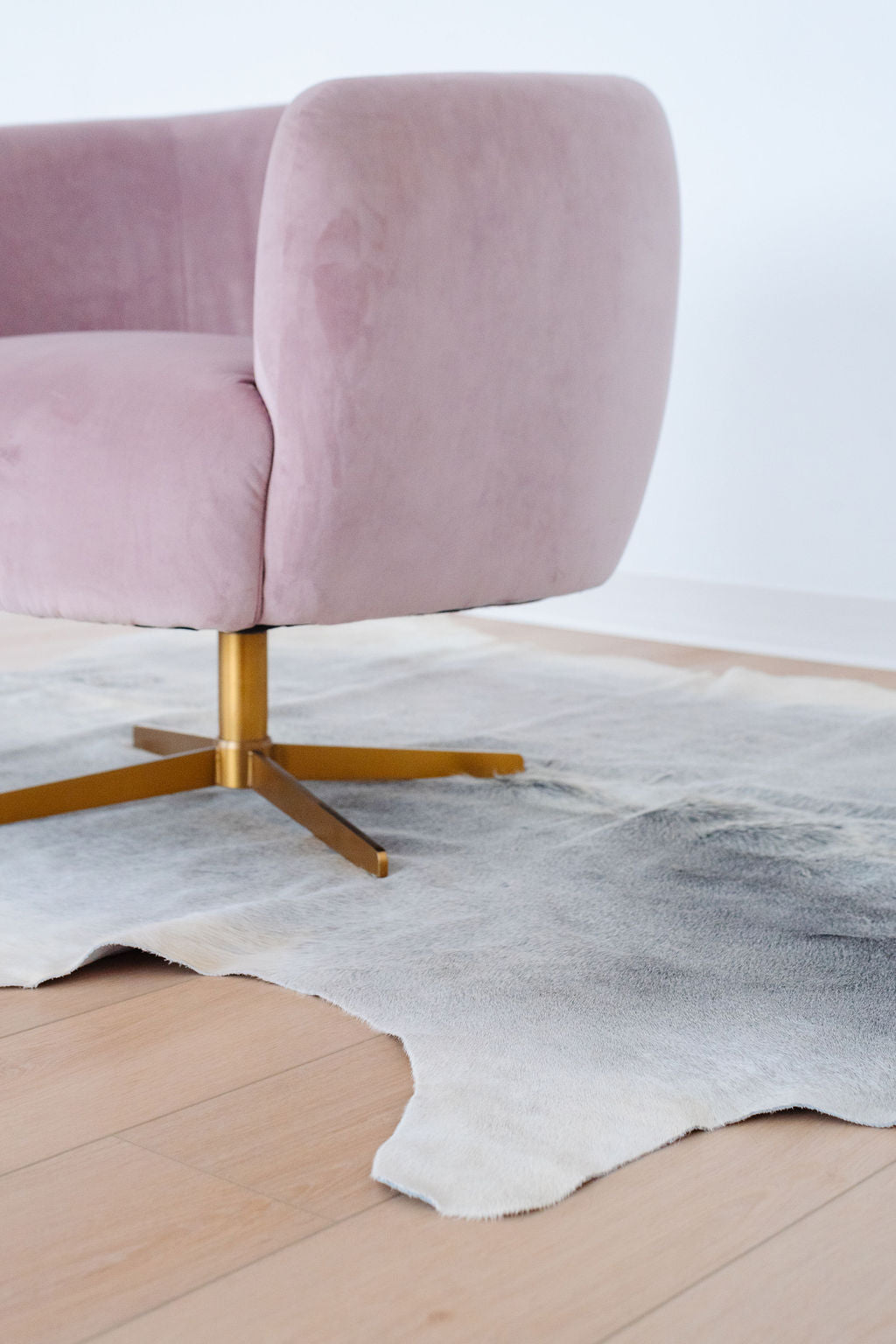 Large Light Grey Cowhide Area Rug