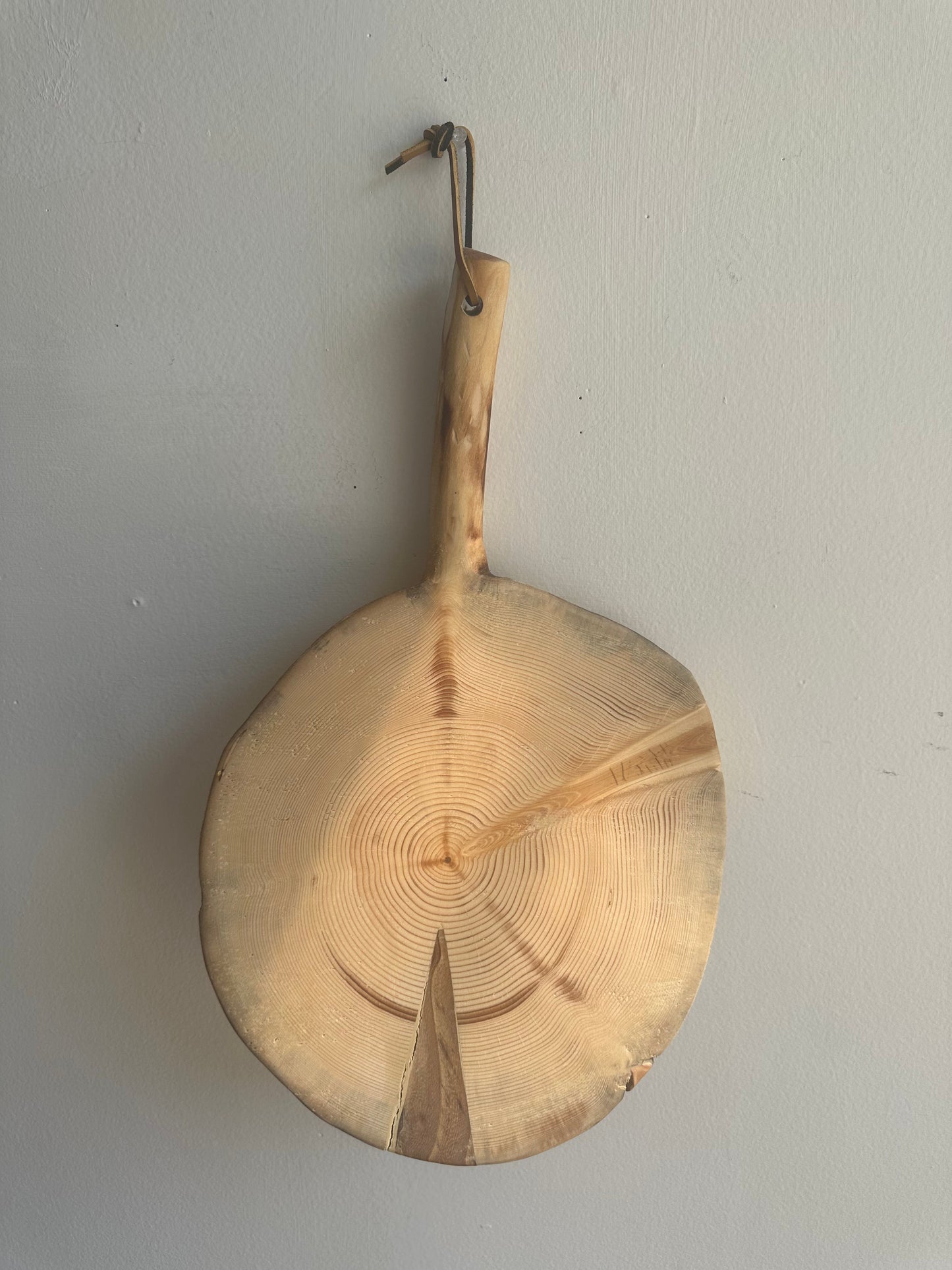 Papa’s Live Edge/Natural Handle To Go Charcuterie Boards