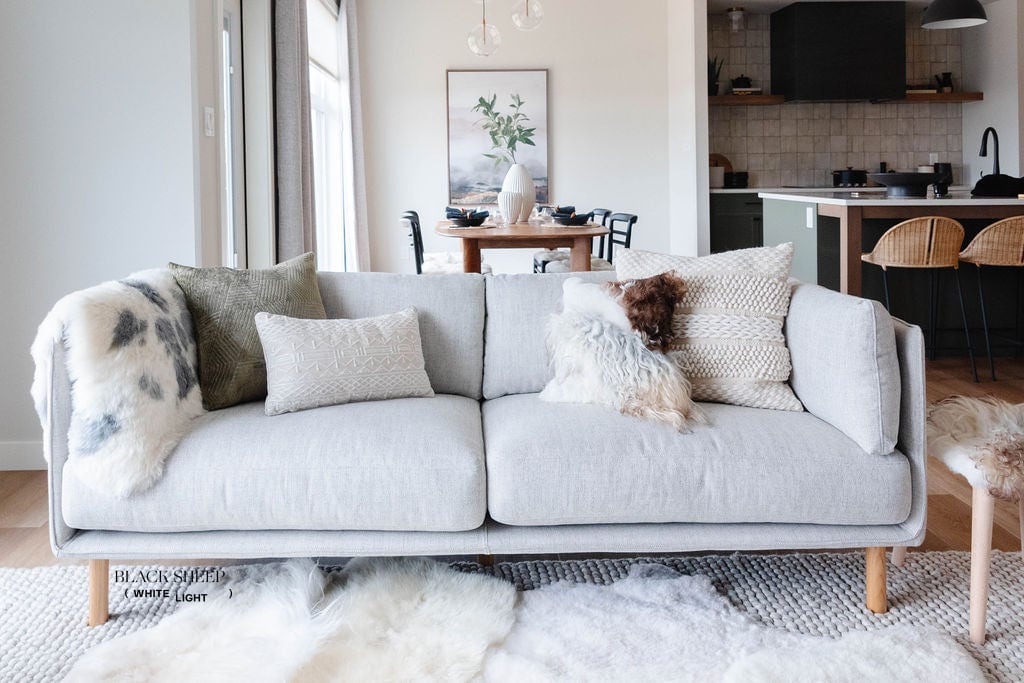 Mélange Sheepskin Pillow, curly wool