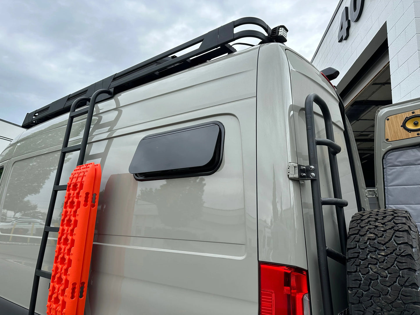 Camper Van Curved Windows /27.56"x11.81" R6000