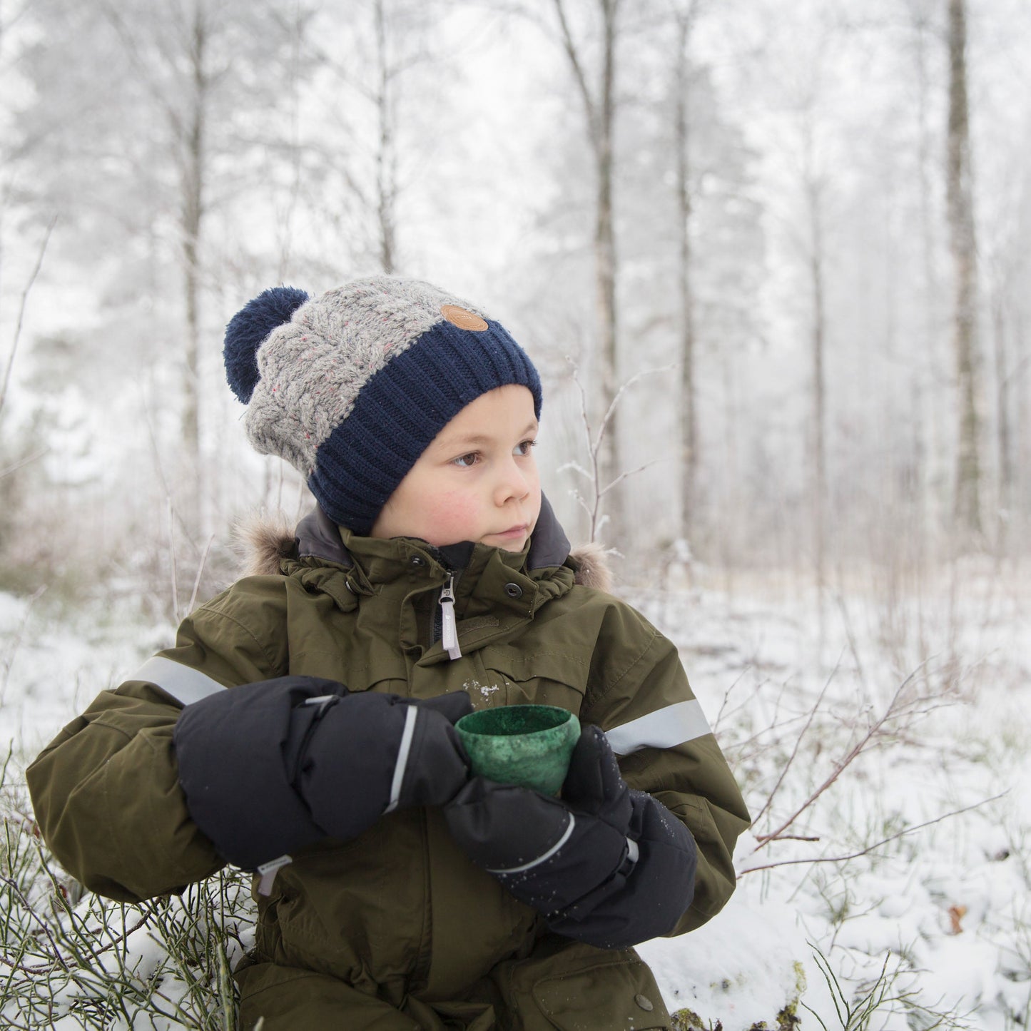 https://cdn.shopify.com/s/files/1/0813/4882/1276/files/Kupilka_cup_12_Conifer_boy.jpg?v=1754912785