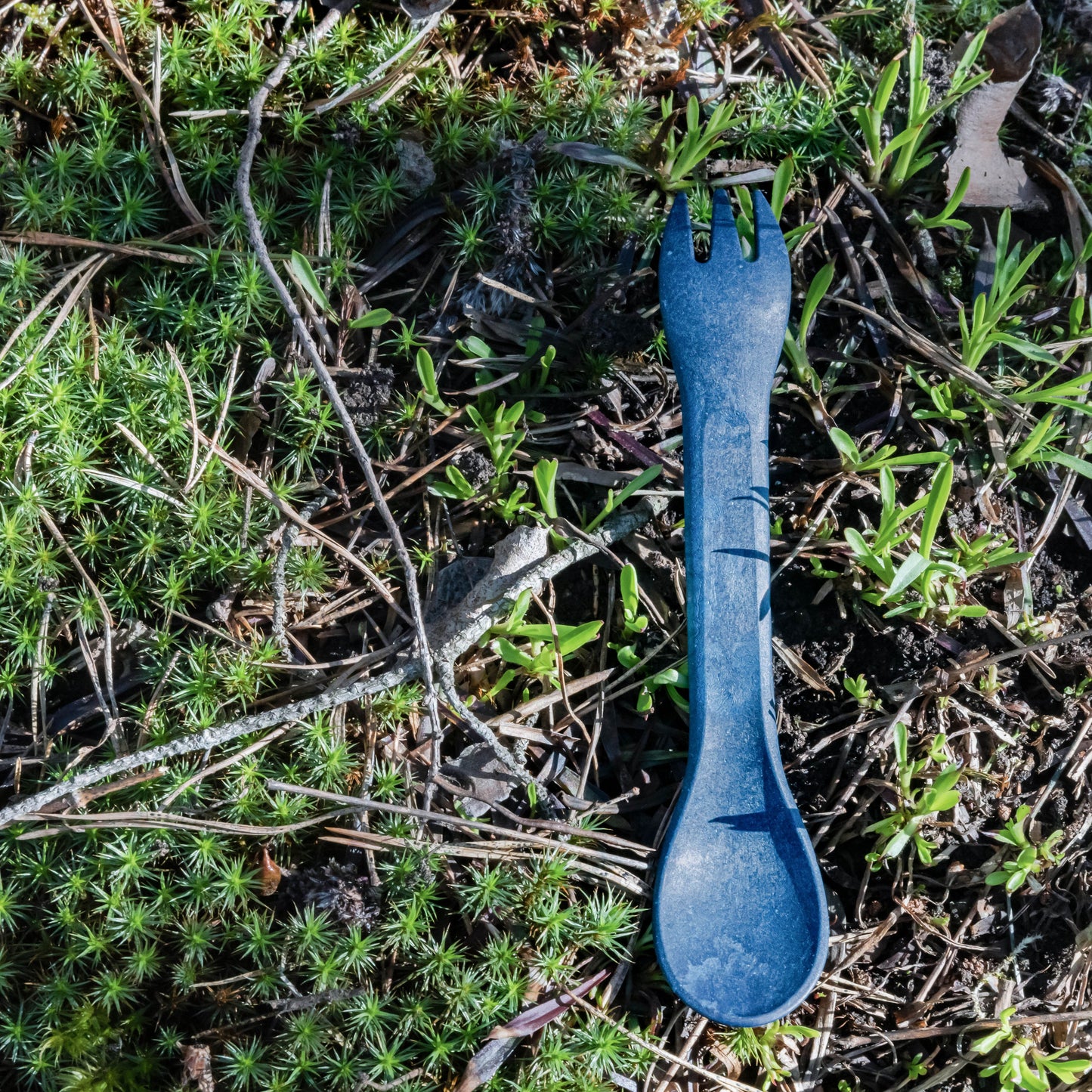 https://cdn.shopify.com/s/files/1/0813/4882/1276/files/Kupilka_cutlery_spork165_Blueberry_spring_1.jpg?v=1698743611