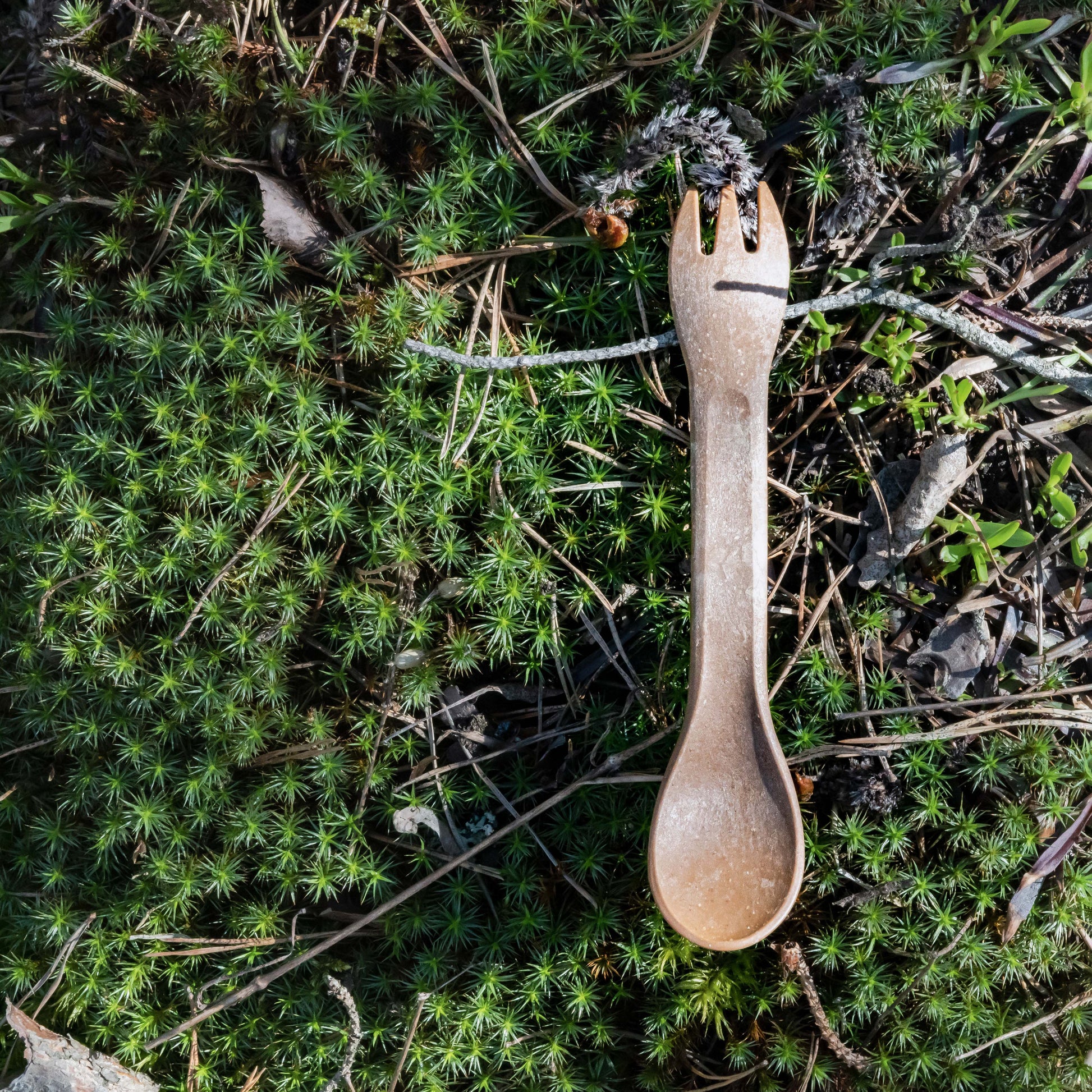 https://cdn.shopify.com/s/files/1/0813/4882/1276/files/Kupilka_cutlery_spork165_Original_spring_1.jpg?v=1698743611