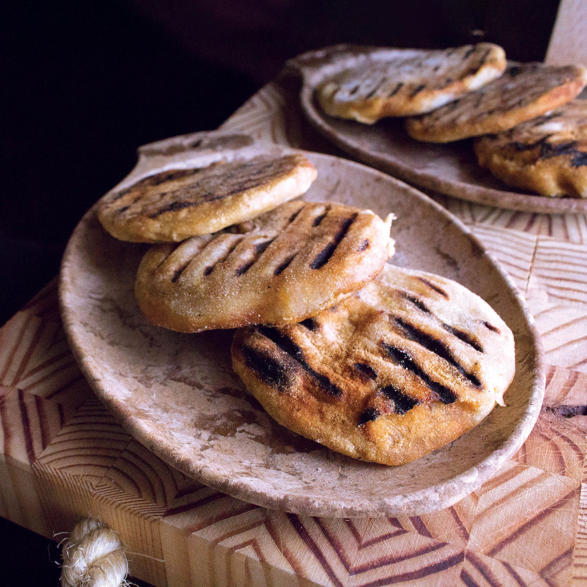 https://cdn.shopify.com/s/files/1/0813/4882/1276/files/Kupilka_plate_14_Original_perunarieska.jpg?v=1698310355