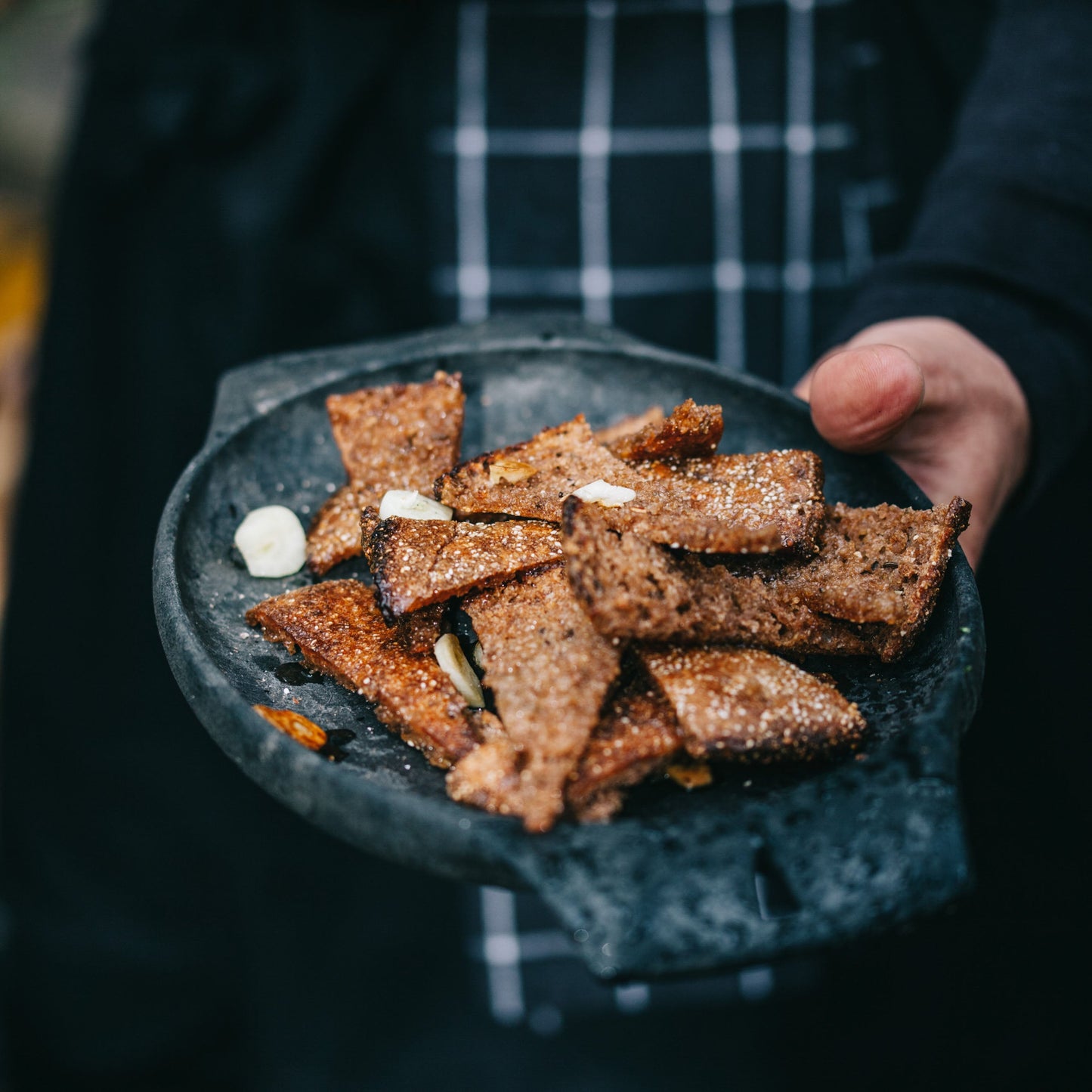 https://cdn.shopify.com/s/files/1/0813/4882/1276/files/Kupilka_plate_44_Kelo_rye_bread_MarinellaHimari-2.jpg?v=1750690201