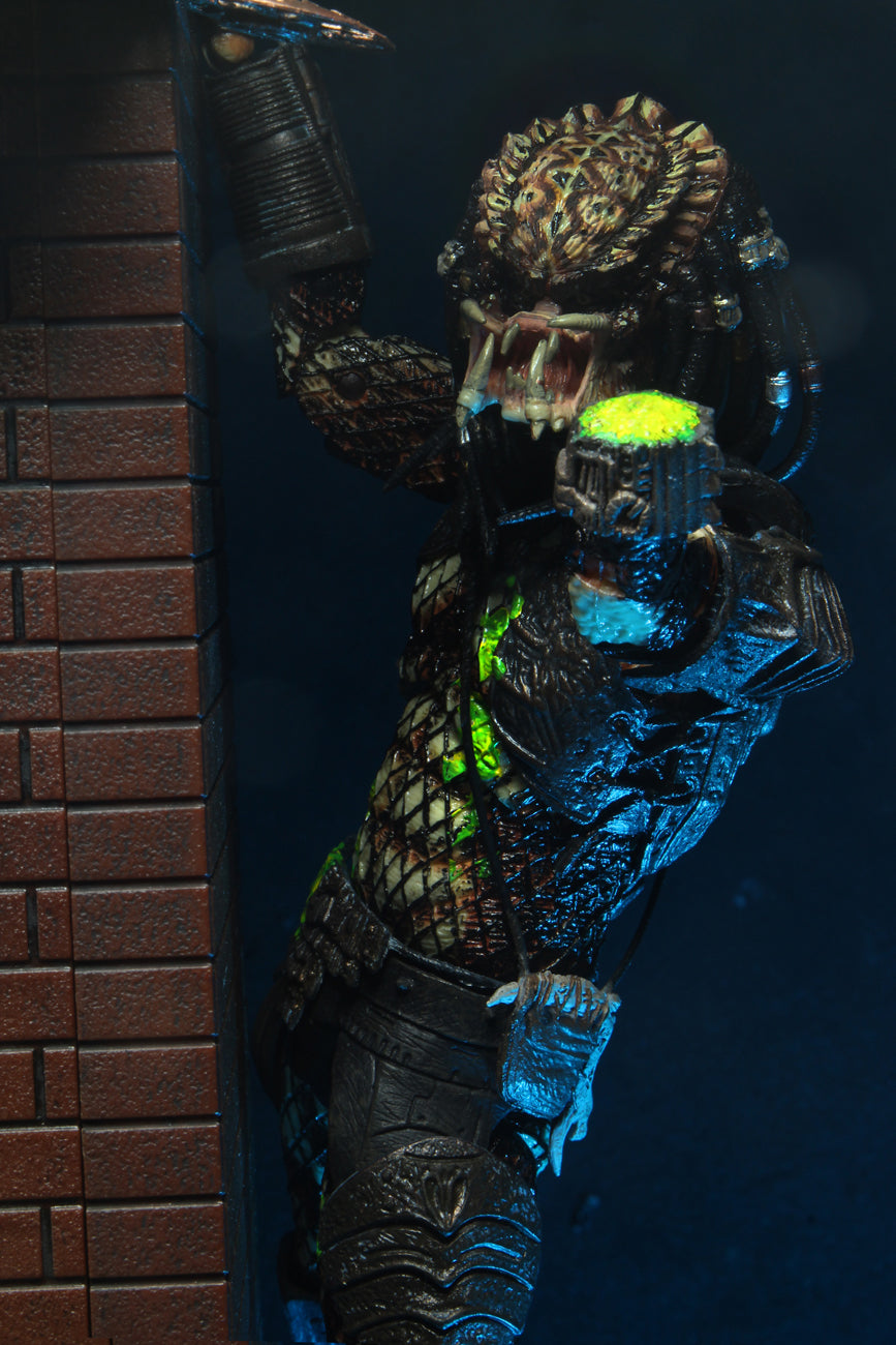 Neca - Predator 2 Ultimate Battle-Damaged City Hunter