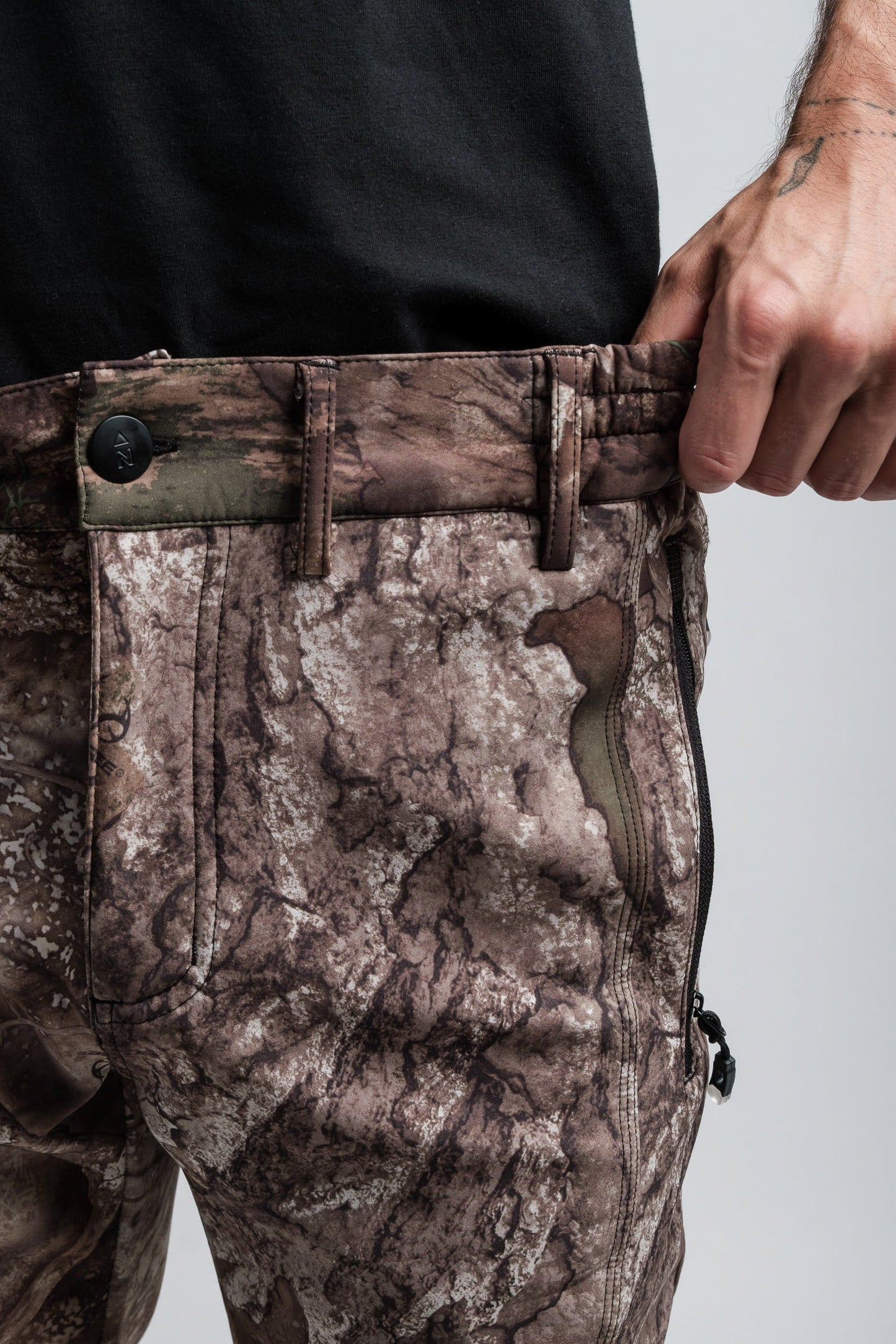Men's Adventure Water Resistant Pants - Camo