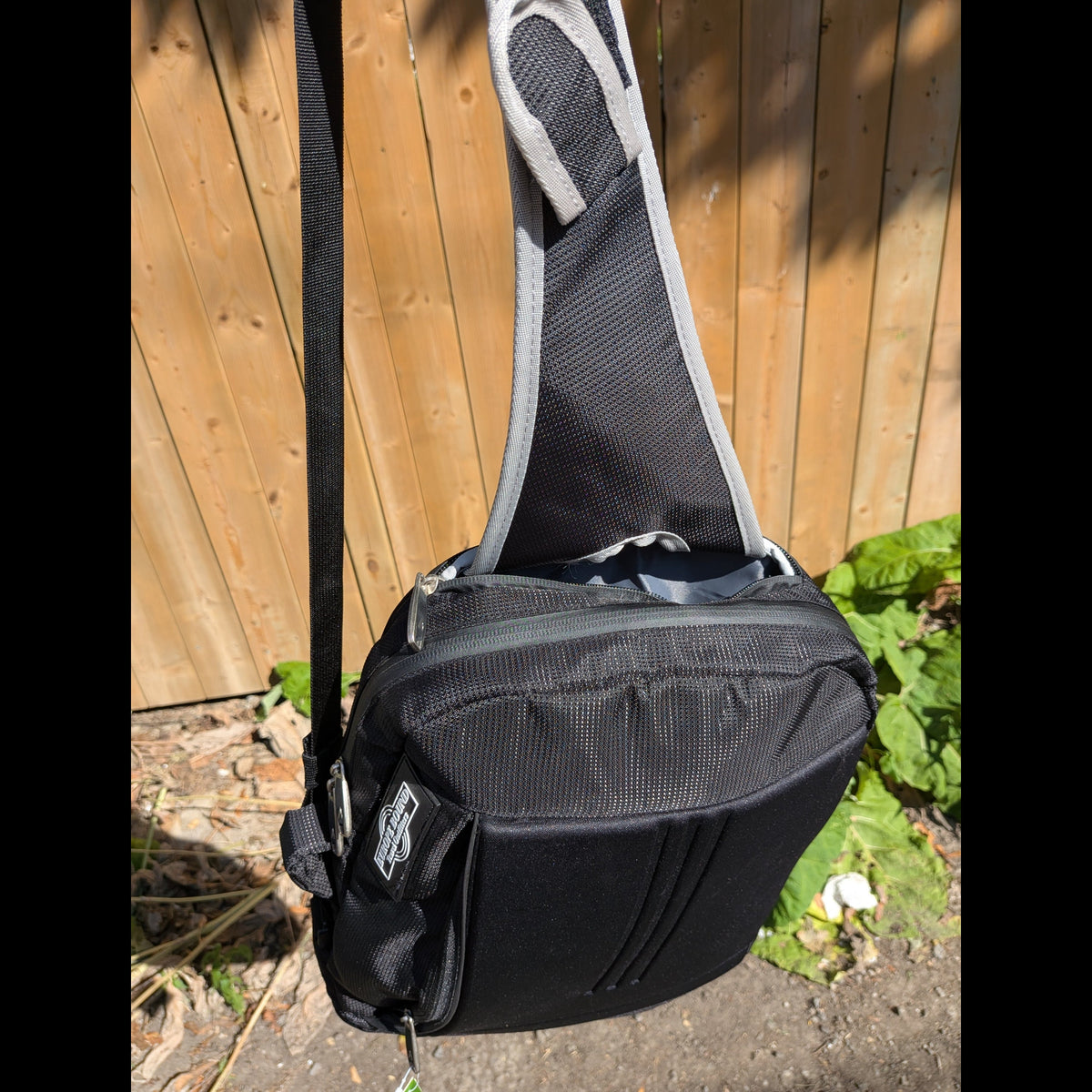 Europe Bound Exec-Tek Laptop Sling Bag 20L Capacity
