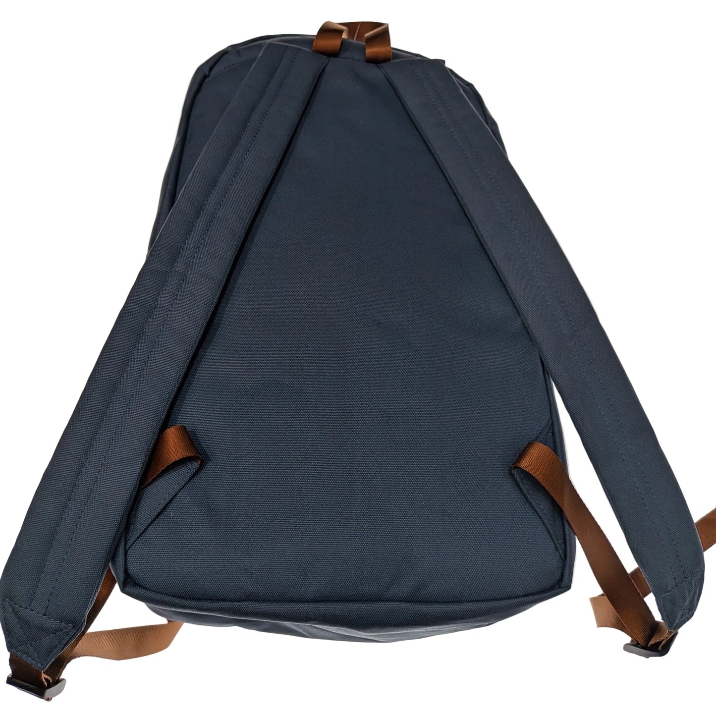 Europe Bound Day Hiker 32 L Day Pack for Urban and Outdoor Adventures