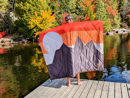 Chilly Moose Tofino Blanket - Peaks