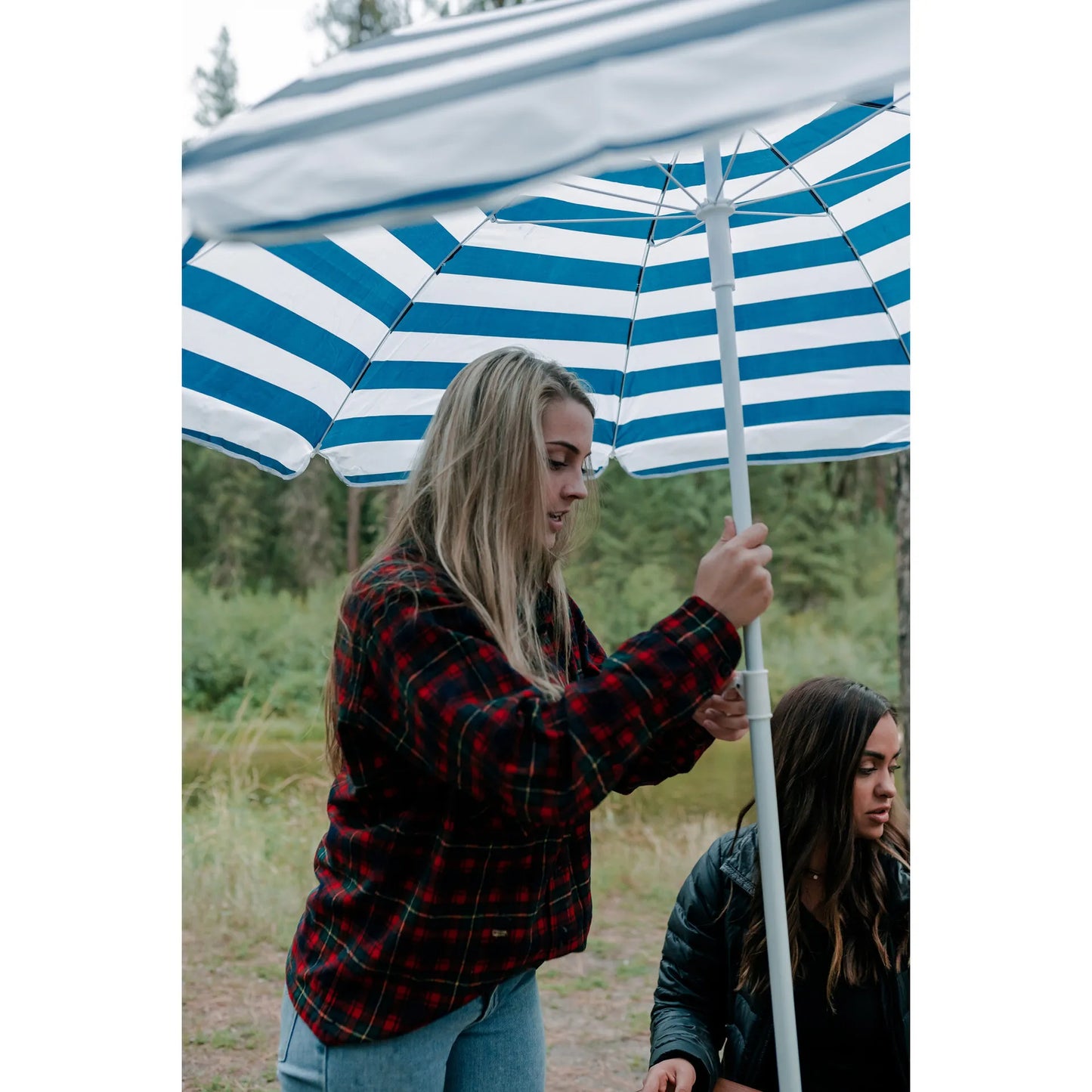 Picnic Table and Umbrella Combo