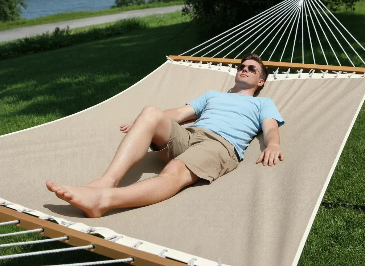 Poolside | Lake Hammock with 3-Beam Stand