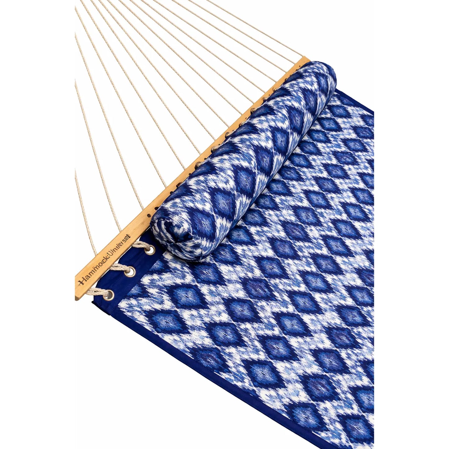 Deluxe Quilted Hammock with 3-Beam Stand