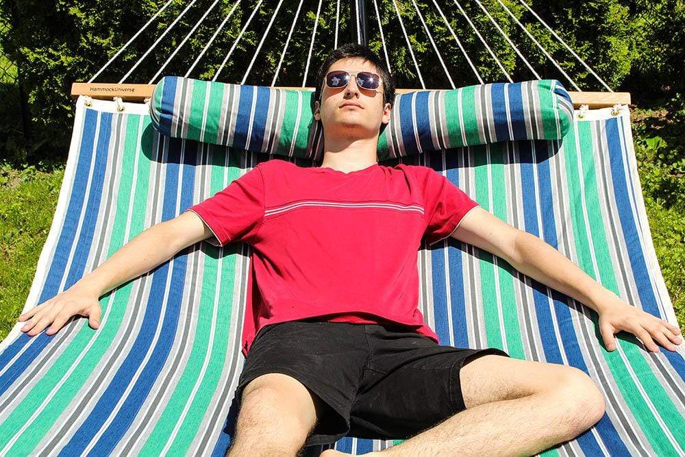 Deluxe Quilted Hammock with Bamboo Stand