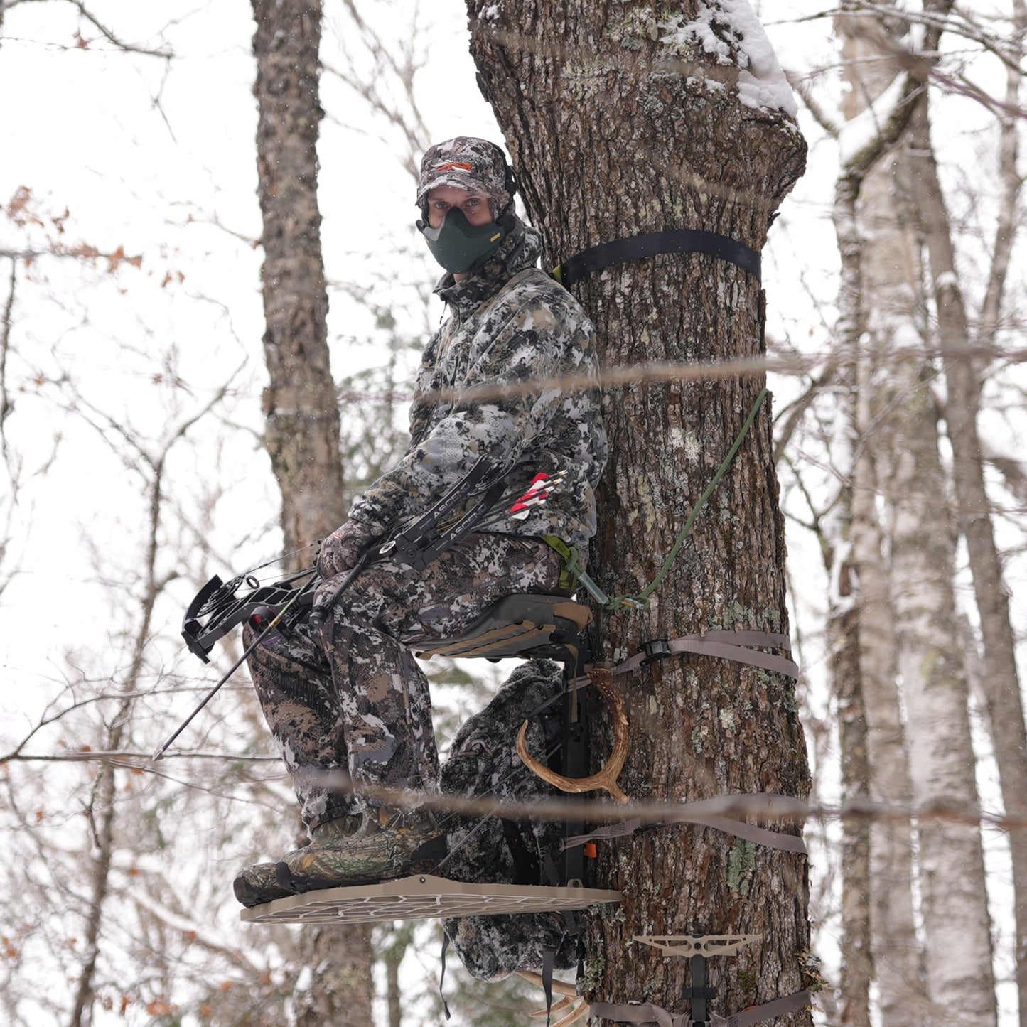 Rozvelt Vektr - Premium Hunting Accessory for Scent Elimination