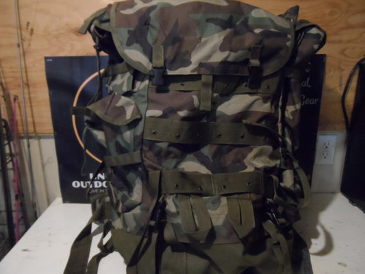 Rothco Gi Type CFP-90 Combat Pack, Camo