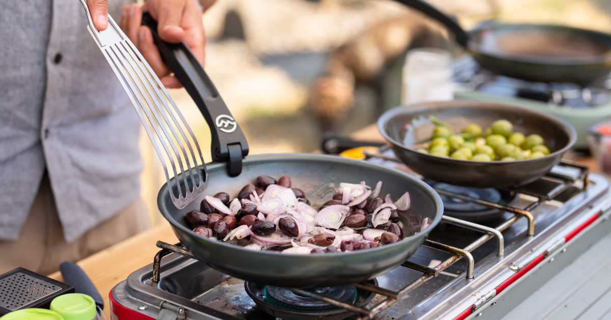 The Everywhere 2-Pan Set