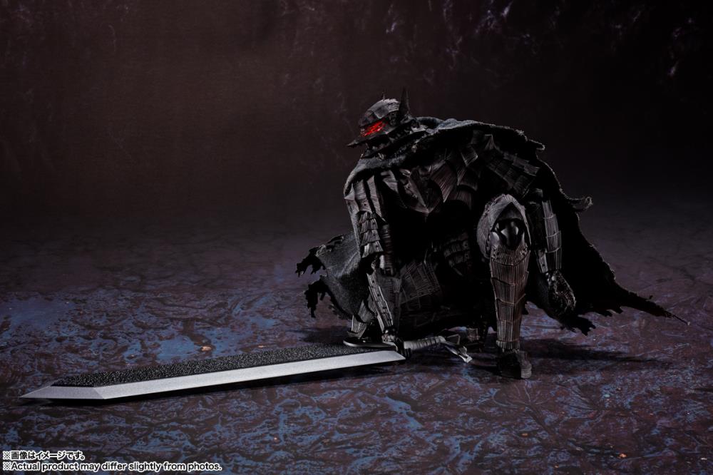 Berserk S.H.Figuarts Guts (Berserker Armor - Heat of Passion