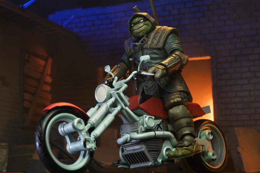 Teenage Mutant Ninja Turtles: The Last Ronin Casey Marie Action Figure with Motorcycle