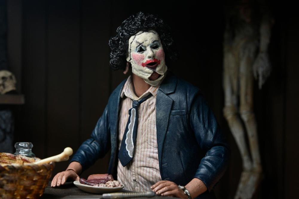 The Texas Chainsaw Massacre Ultimate 50th Anniversary Leatherface  - Pretty Woman