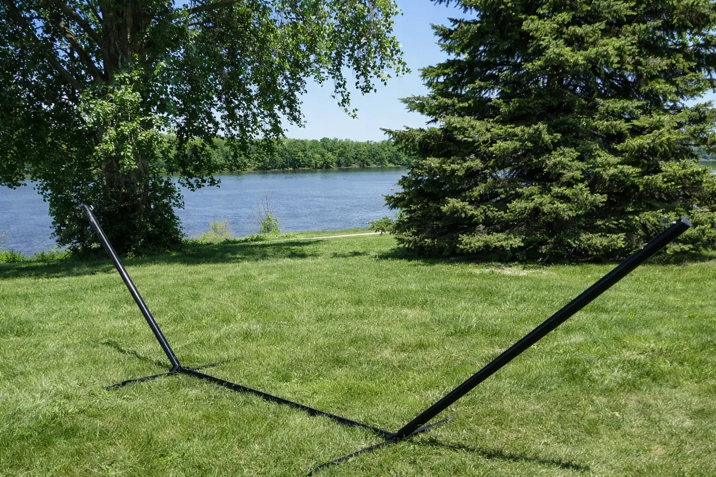 Deluxe Quilted Hammock with 3-Beam Stand