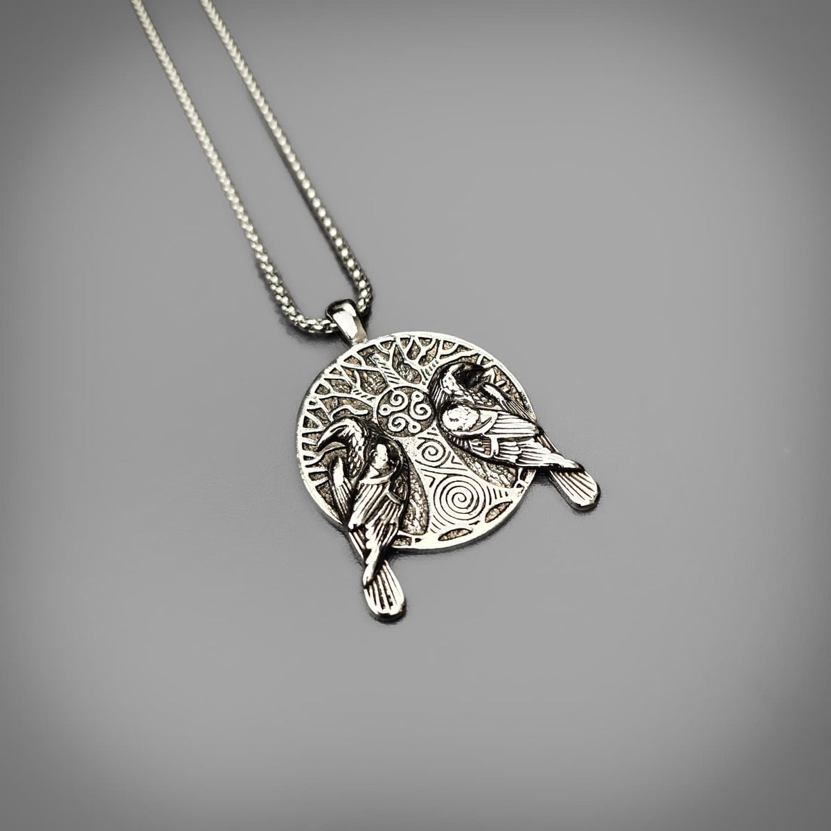 Twin Raven Medallion Necklace 23.6"