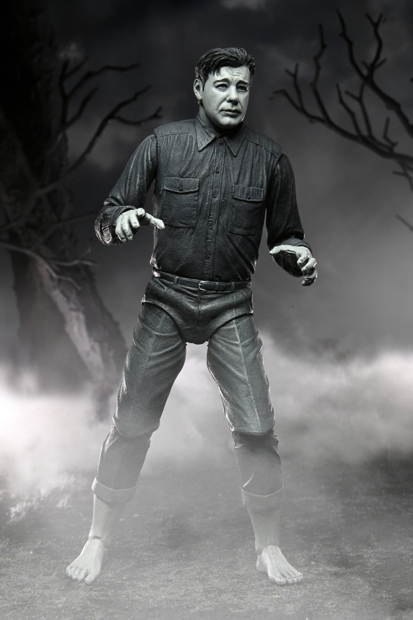 Universal Monsters - Ultimate Wolf Man - Black & White