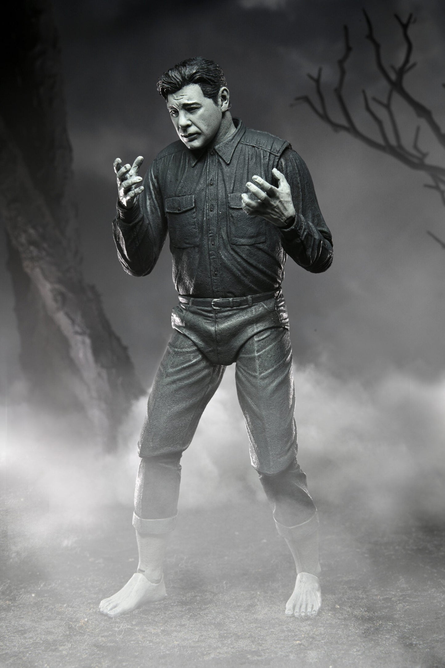 Universal Monsters - Ultimate Wolf Man - Black & White