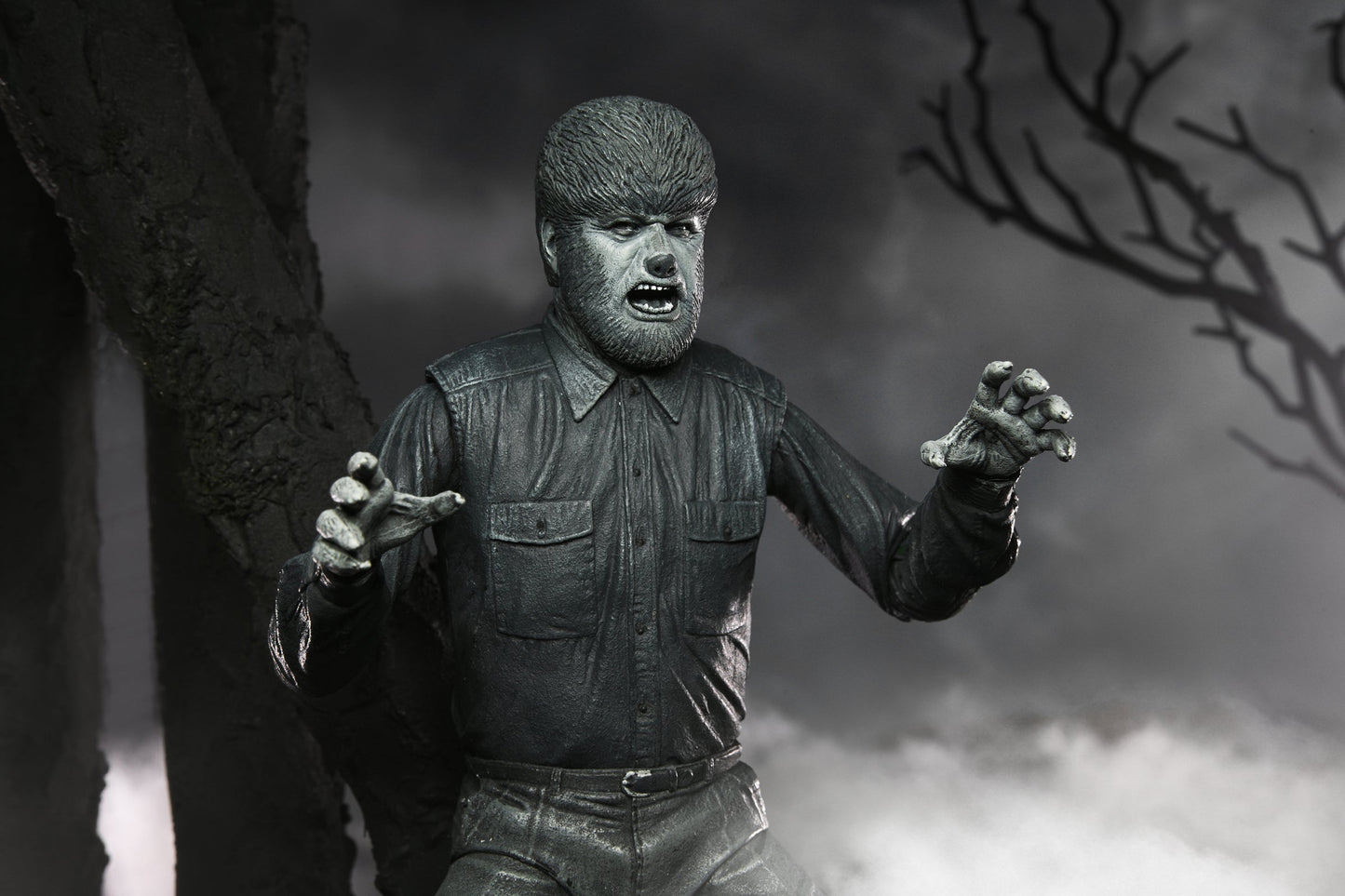Universal Monsters - Ultimate Wolf Man - Black & White