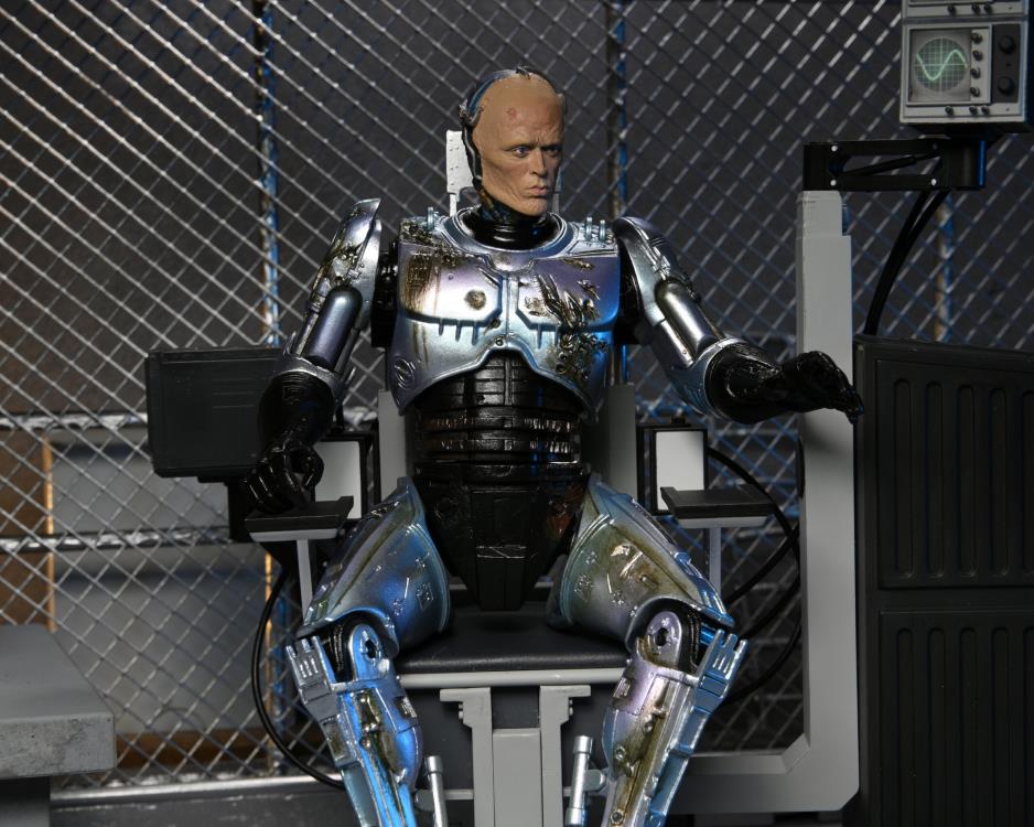 NECA - Ultimate Battle Damaged RoboCop with Chair