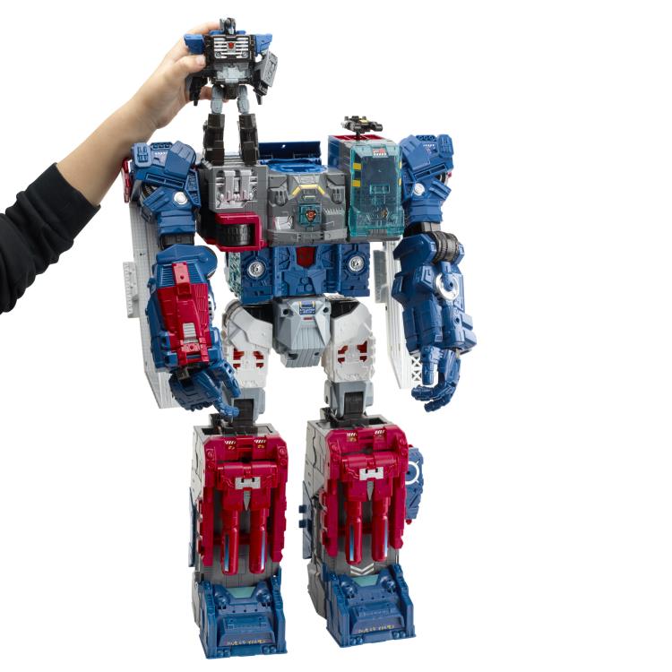Transformers Generations Titans Return Fortress Maximus