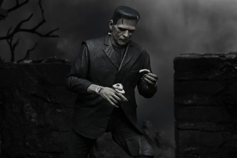 Universal Monsters Ultimate Frankenstein's Monster (Black & White) Figure