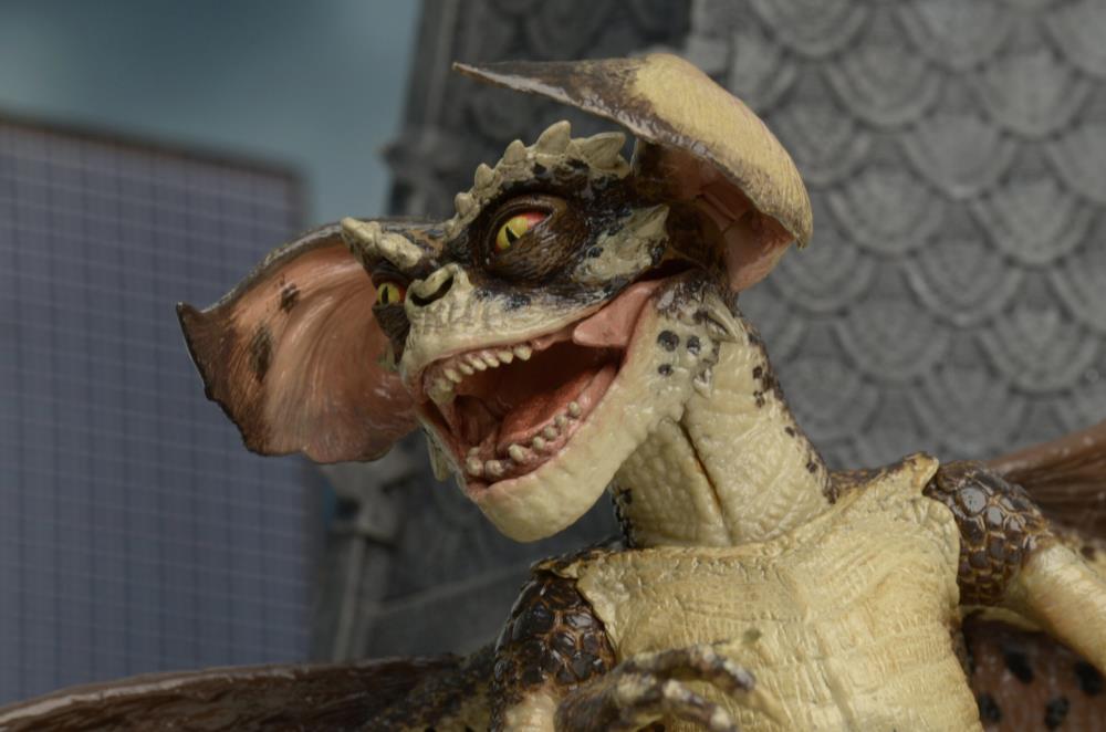 Gremlins 2 Bat Gremlin Deluxe Figure