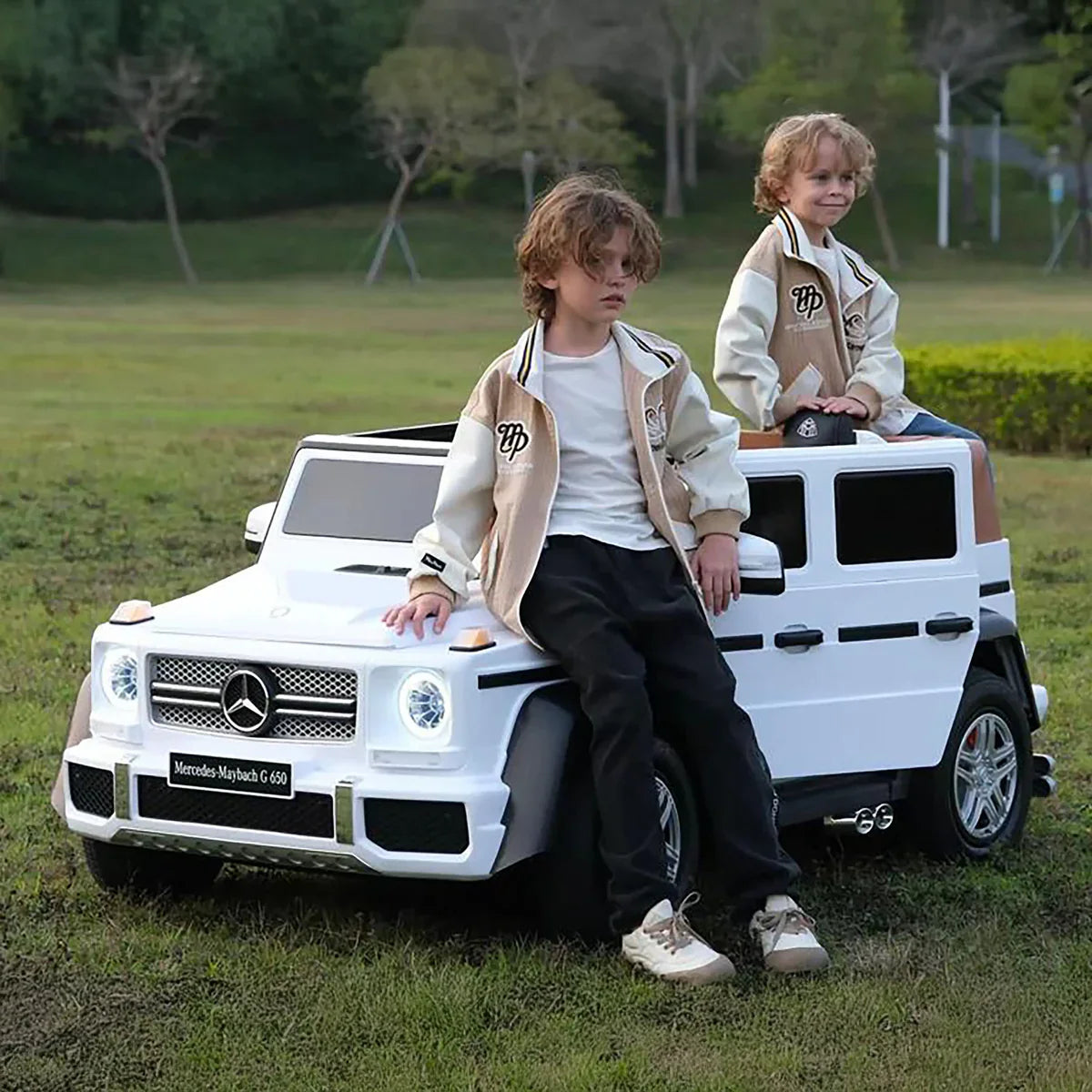 24V Mercedes Benz Maybach G650 XXL Ride On Car for Kids OR Adults