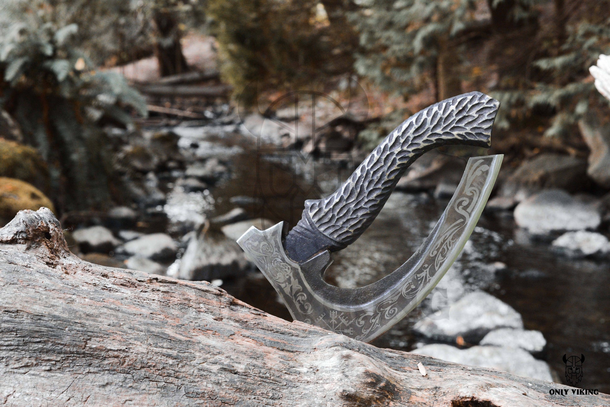Pizza Cutter Axe & Leather Axe Sheath | OnlyViking