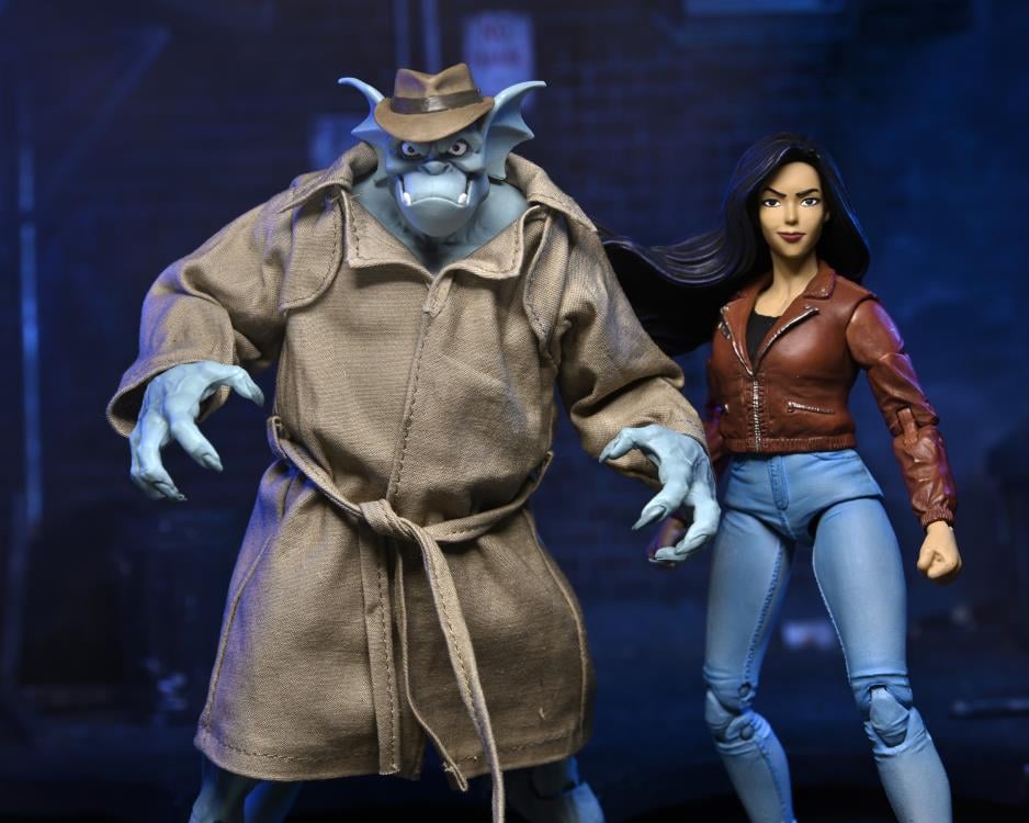 Disney's Gargoyles Ultimate Detective Broadway "Silver Falcon" - With Closed Wings (Opened Box and Sub-Par Packaging)
