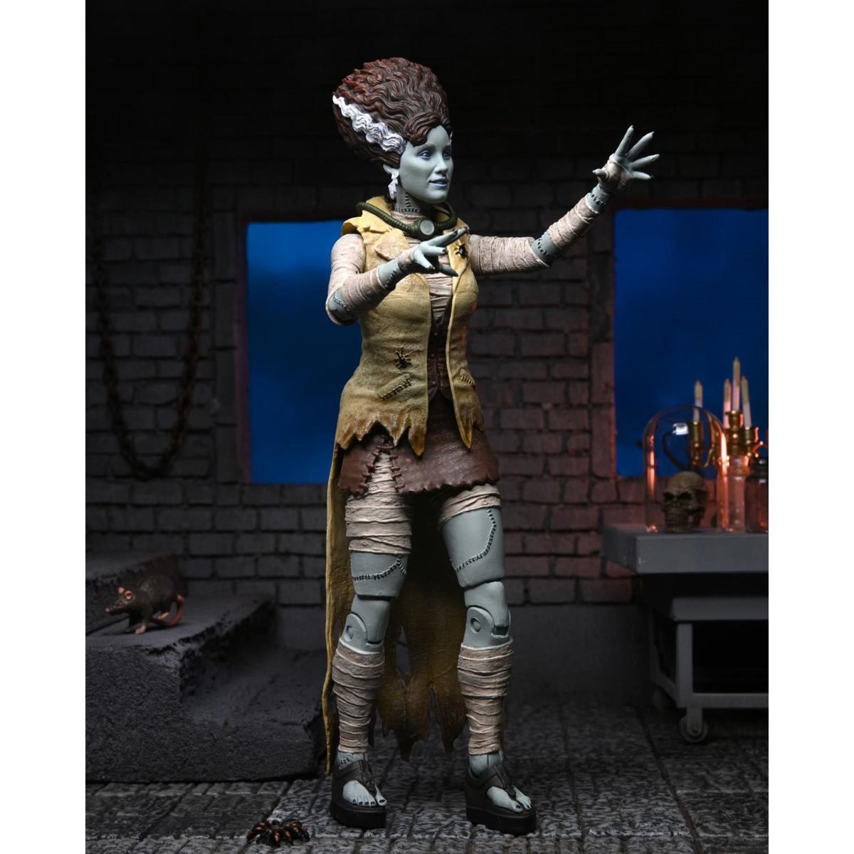 Neca - Ultimate April O Neil as Bride of Frankenstein - Judith Hoag