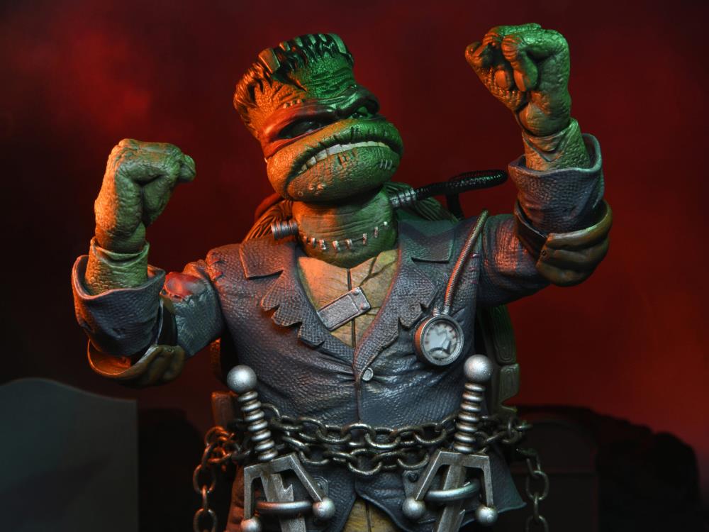 Universal Monsters x Teenage Mutant Ninja Turtles Ultimate Raphael as Frankenstein's Monster ( substanard packaging)