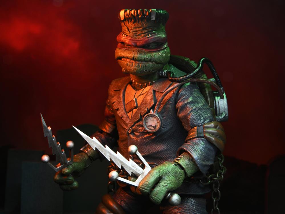 Universal Monsters x Teenage Mutant Ninja Turtles Ultimate Raphael as Frankenstein's Monster ( substanard packaging)