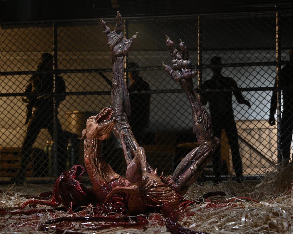 The Thing Ultimate Dog Creature Set