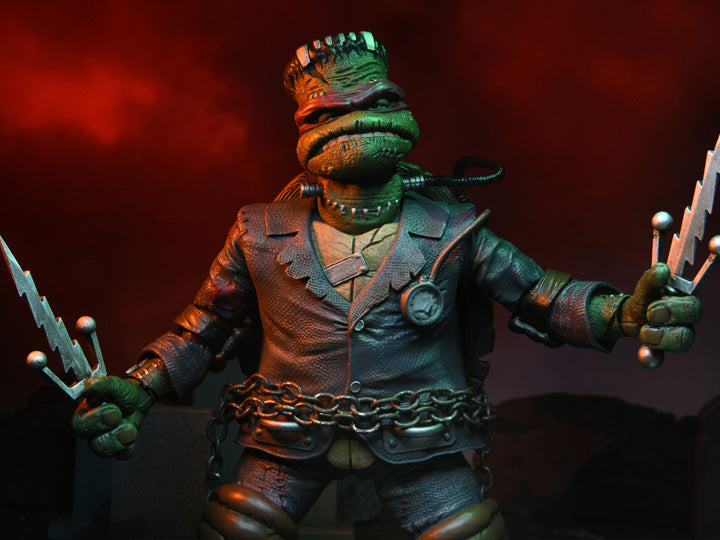 Universal Monsters x Teenage Mutant Ninja Turtles Ultimate Raphael as Frankenstein's Monster ( substanard packaging)