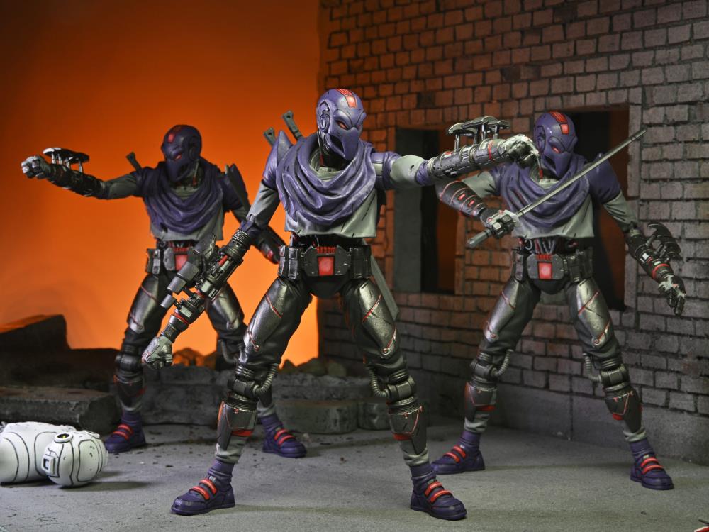 Neca - Teenage Mutant Ninja Turtles: The Last Ronin Ultimate Foot Bot