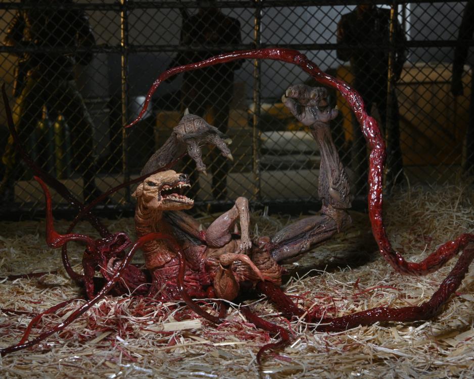 The Thing Ultimate Dog Creature Set