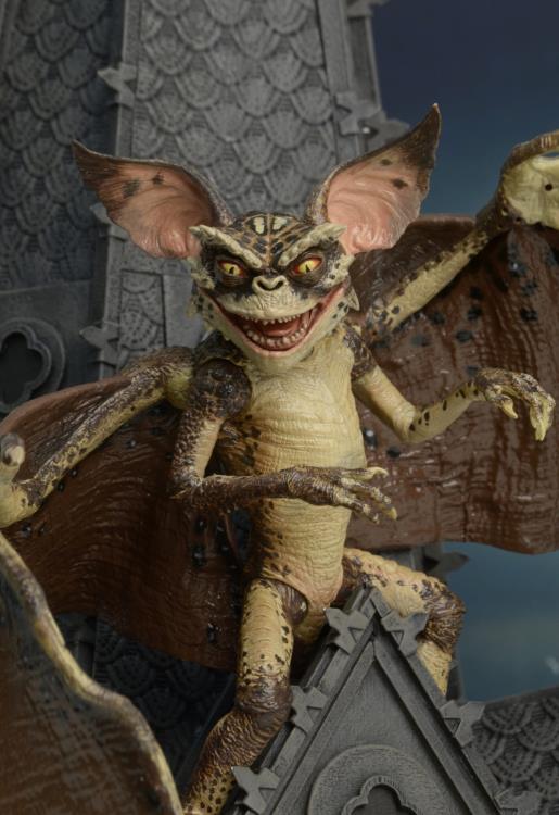 Gremlins 2 Bat Gremlin Deluxe Figure