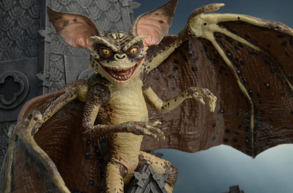 Gremlins 2 Bat Gremlin Deluxe Figure